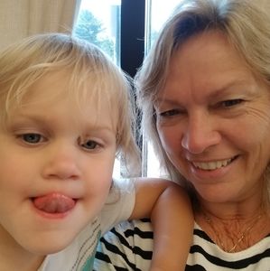 Meet your Posher, Edith